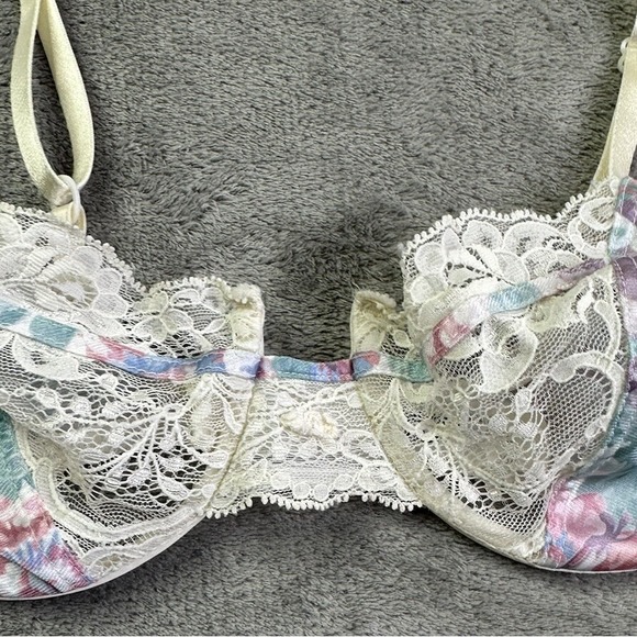 Christian Dior Bra Women's 36A Vintage Balconette Style 4710 Floral lace USA - Picture 3 of 12